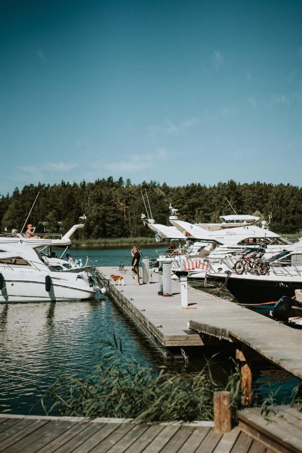 Tackork Gard & Marina Villa Nauvo Luaran gambar